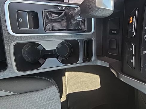 Used 2017 Ford Escape SE AWD/4WD image 14