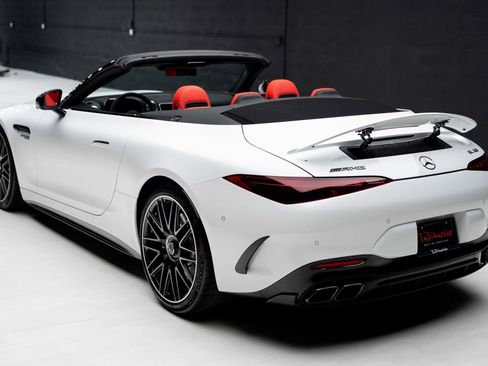 Used 2022 Mercedes-Benz SL 63 AMG 4MATIC image 26