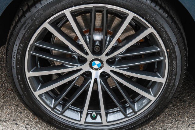 Used 2023 BMW 540i w/ Premium Package RWD image 12