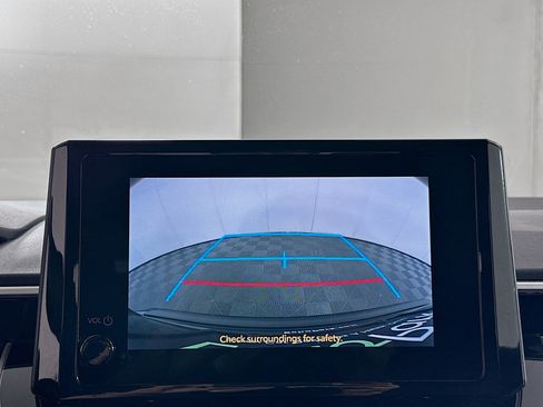 Used 2024 Toyota Corolla LE image 21