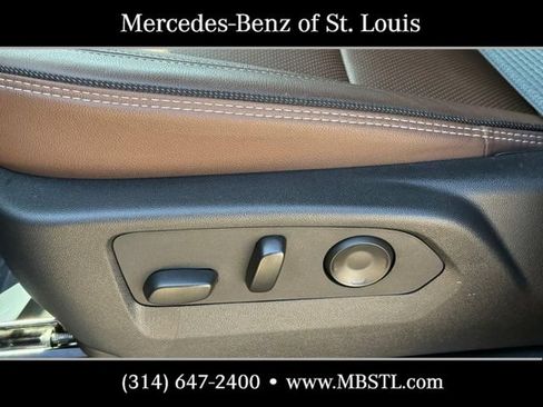 Used 2025 Chevrolet Tahoe High Country AWD/4WD image 18
