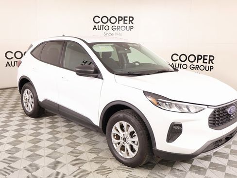 Used 2025 Ford Escape Active image 1