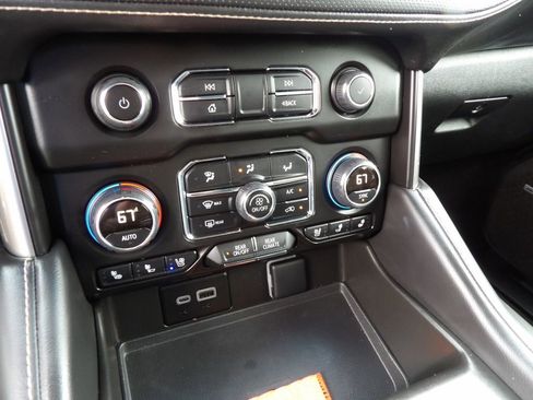 Used 2024 Chevrolet Tahoe Premier RWD image 22