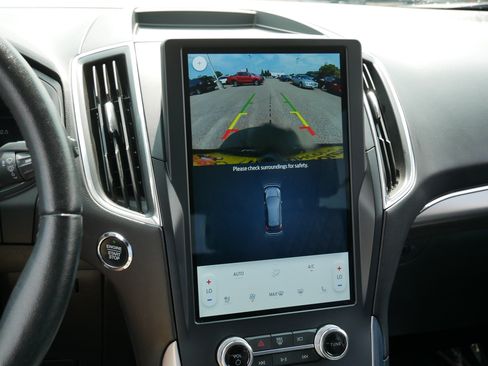 Used 2024 Ford Edge Titanium AWD/4WD image 34