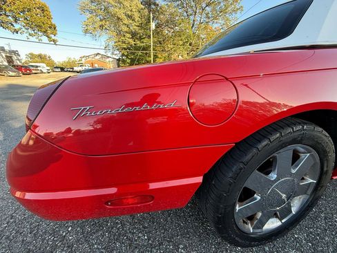 Used 2003 Ford Thunderbird Deluxe RWD image 18