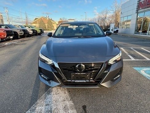 Used 2023 Nissan Sentra SR w/ Trunk Package image 8