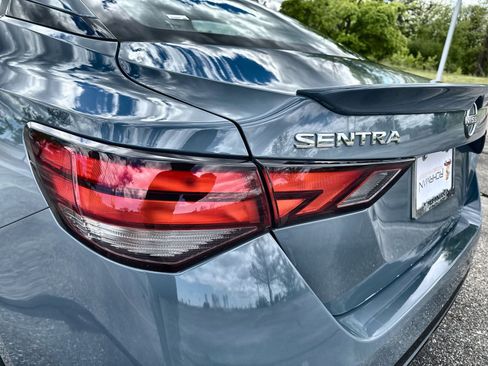 Used 2025 Nissan Sentra SR FWD image 25