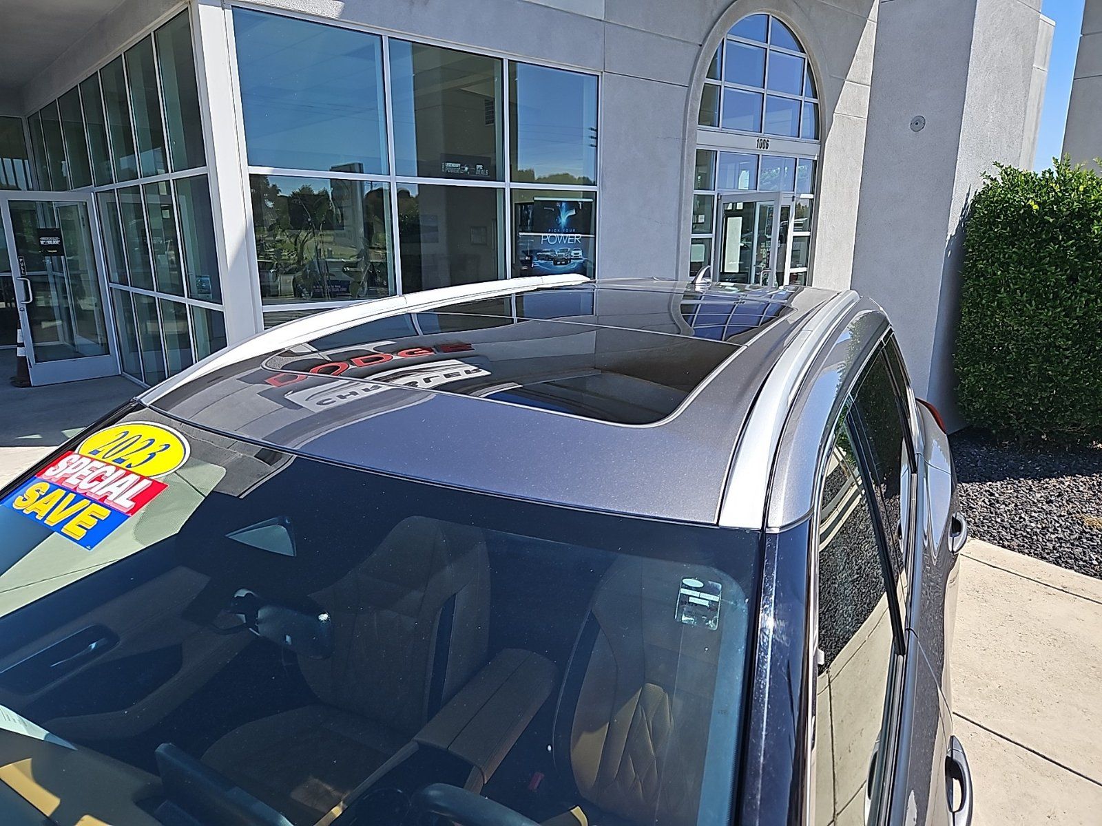 Used 2023 Nissan Rogue Platinum w/ Platinum Premium Package FWD image 9