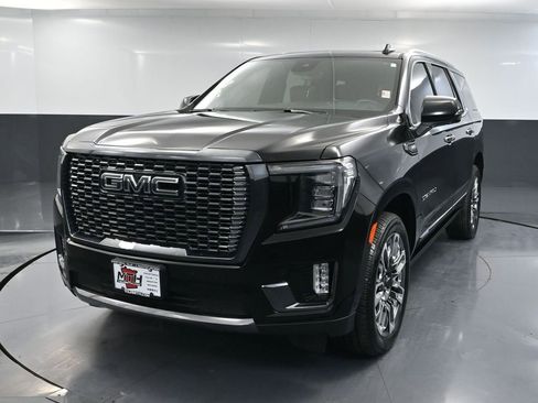 Used 2024 GMC Yukon Denali Ultimate AWD/4WD image 13