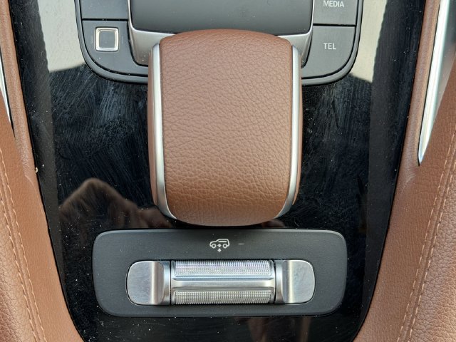 Used 2025 Mercedes-Benz GLS 450 4MATIC image 27