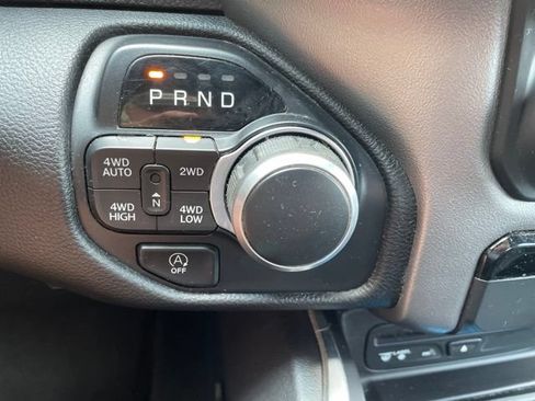 Used 2019 RAM 1500 Big Horn AWD/4WD image 35