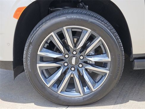 Used 2023 Cadillac Escalade Sport Platinum image 11