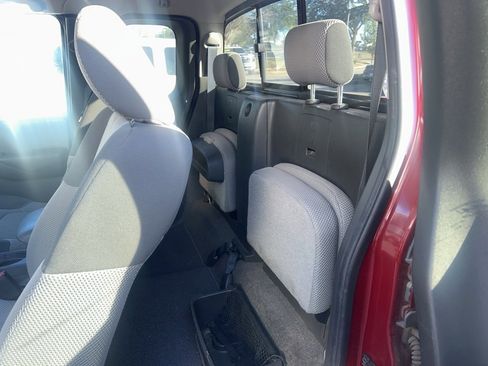 Used 2012 Suzuki Equator 2WD Extended Cab image 10