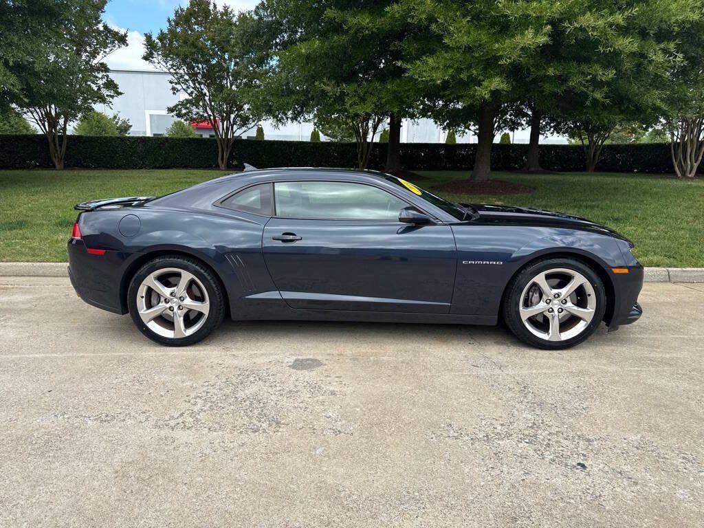 Used 2014 Chevrolet Camaro SS w/ RS Package RWD image 2