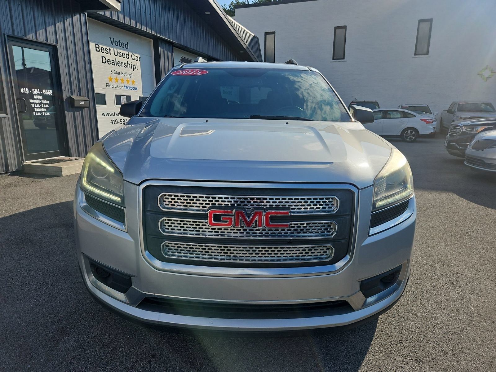 Used 2015 GMC Acadia SLE FWD image 9