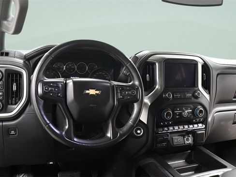 Used 2020 Chevrolet Silverado 2500 LTZ image 8