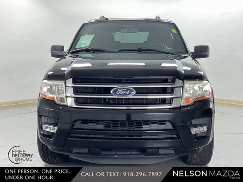 Used 2017 Ford Expedition EL XLT image 2
