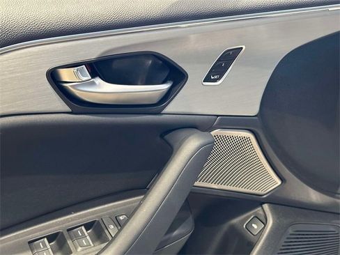 Used 2025 Acura TLX w/ Technology Package image 12