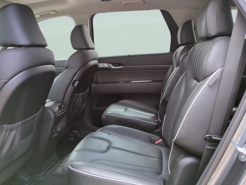 Used 2023 Hyundai Palisade Limited AWD/4WD image 10