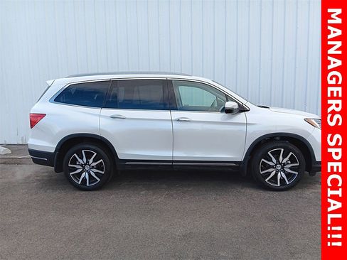 Used 2022 Honda Pilot Elite image 2