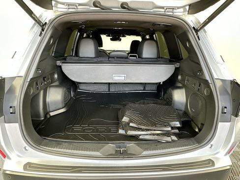 Used 2025 Subaru Forester Limited w/ Popular Package #1 AWD/4WD image 27