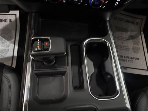 Used 2026 GMC Sierra 1500 SLT w/ SLT Premium Package AWD/4WD image 31