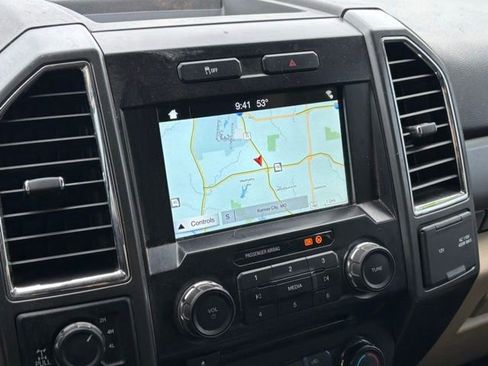 Used 2017 Ford F250 XLT w/ XLT Value Package image 29