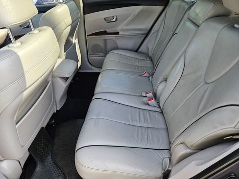 Used 2009 Toyota Venza AWD image 11