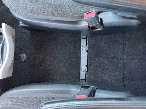Used 2017 Dodge Grand Caravan SE w/ Power Window Group FWD image 15