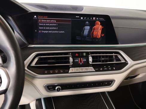 Used 2022 BMW X7 M50i AWD/4WD image 5