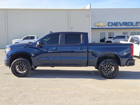 Used 2023 Chevrolet Silverado 1500 RST w/ Convenience Package II image 4