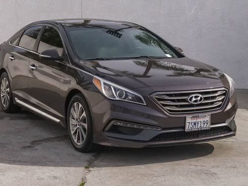 Used 2016 Hyundai Sonata Sport w/ Option Group 1V image 3