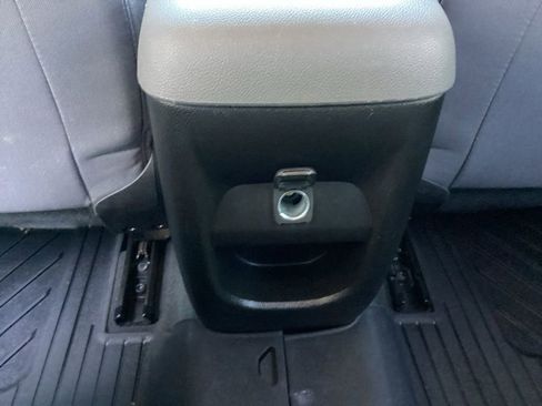 Used 2022 Chevrolet Colorado W/T w/ WT Convenience Package image 37