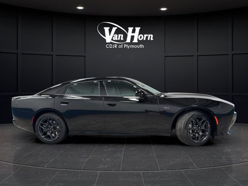 New 2026 Dodge Charger R/T AWD/4WD image 8