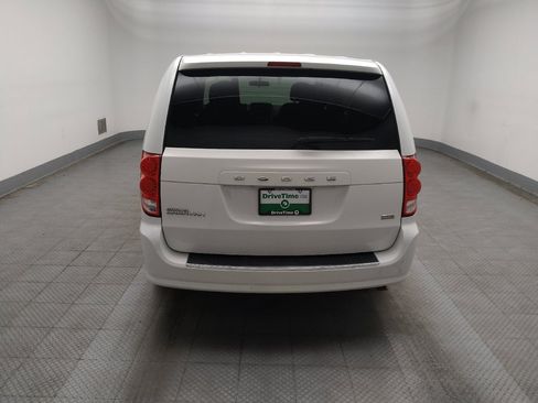 Used 2016 Dodge Grand Caravan SE w/ Quick Order Package 29E SE FWD image 6