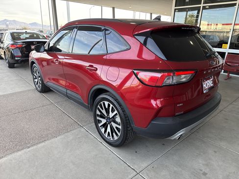 Used 2020 Ford Escape SE Sport image 6
