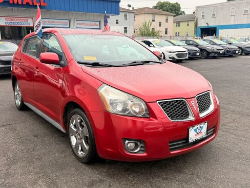 Used 2009 Pontiac Vibe AWD w/ Sun And Sound Package image 2