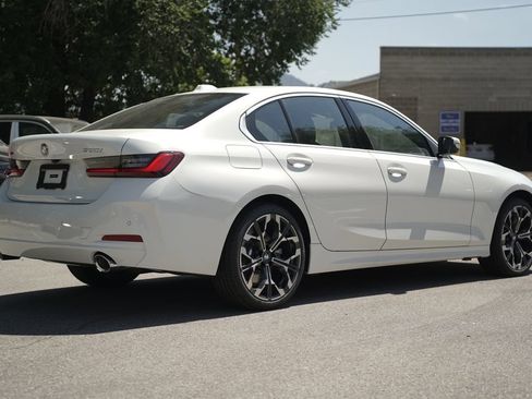 New 2026 BMW 330i xDrive Sedan w/ Premium Package AWD/4WD image 5