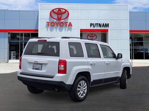 Used 2016 Jeep Patriot Sport w/ Power Value Group image 4