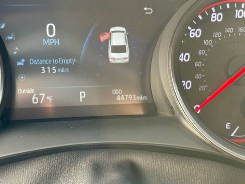 Used 2023 Toyota Camry XSE image 4