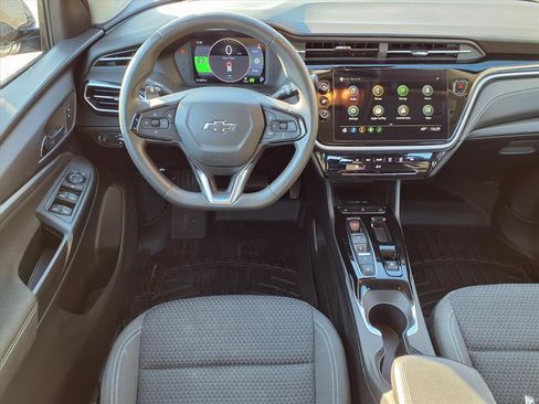 Used 2023 Chevrolet Bolt EUV LT w/ Driver Confidence Package image 2