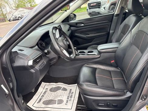 Used 2022 Nissan Altima 2.0 SR FWD image 9