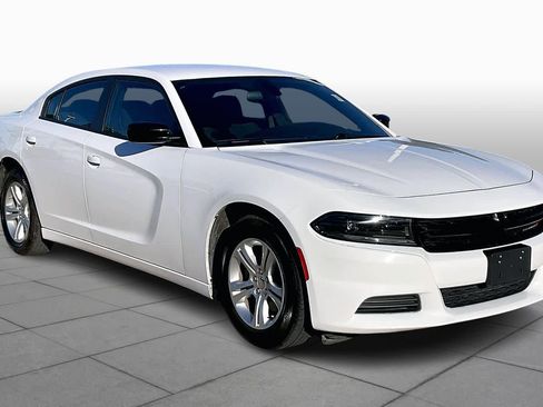 Used 2023 Dodge Charger SXT image 2