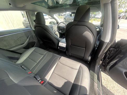 Used 2025 Tesla Model 3 Long Range AWD/4WD image 14