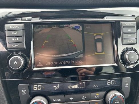 Used 2020 Nissan Rogue SL AWD/4WD image 6