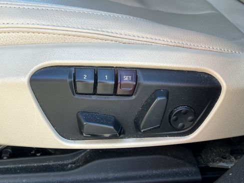 Used 2018 BMW X1 sDrive28i w/ Convenience Package image 16