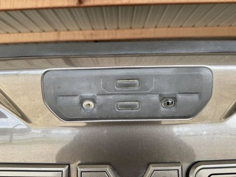 Used 2019 GMC Sierra 1500 SLT AWD/4WD image 30