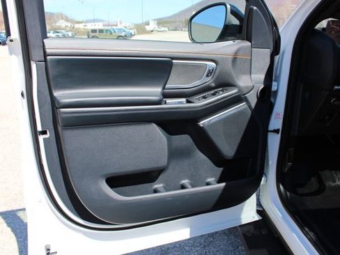 Used 2025 Ford Expedition Tremor AWD/4WD image 47