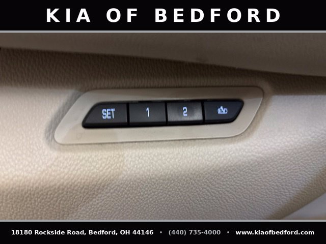Used 2016 Cadillac Escalade Luxury AWD/4WD image 13
