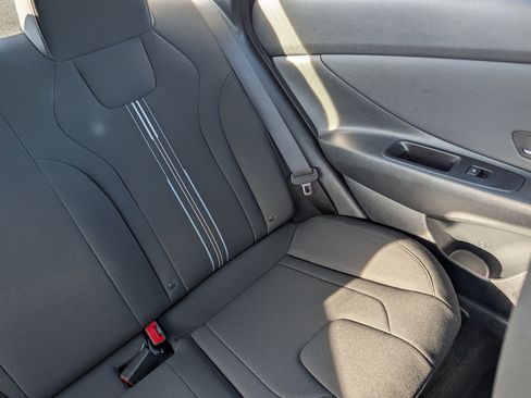 Certified 2023 Hyundai Elantra SEL w/ Convenience Package FWD image 14
